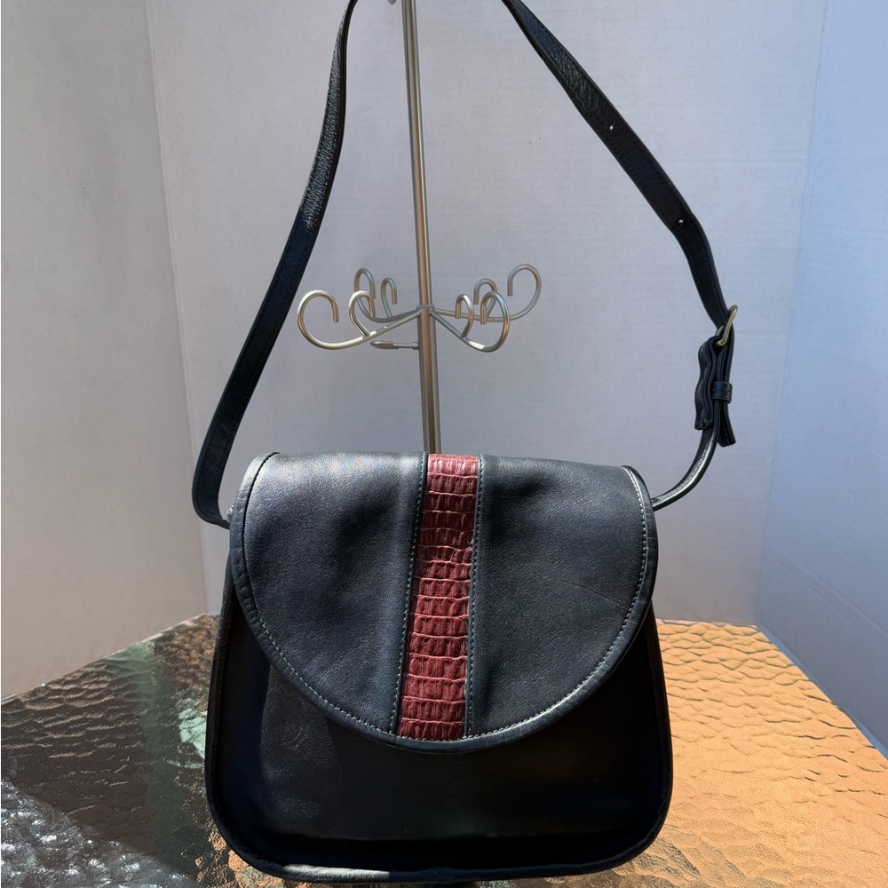 Elegant Black and Red Women's leather Shoulder Bag custom made